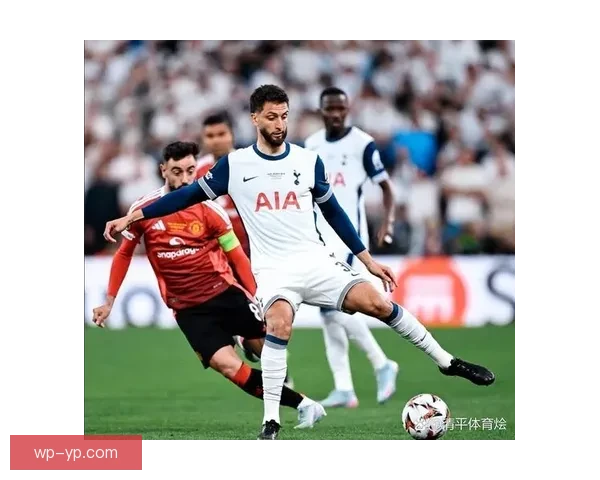 欧联杯疯狂对决：曼联7-6险胜里昂热刺2-1淘汰法兰克福晋级